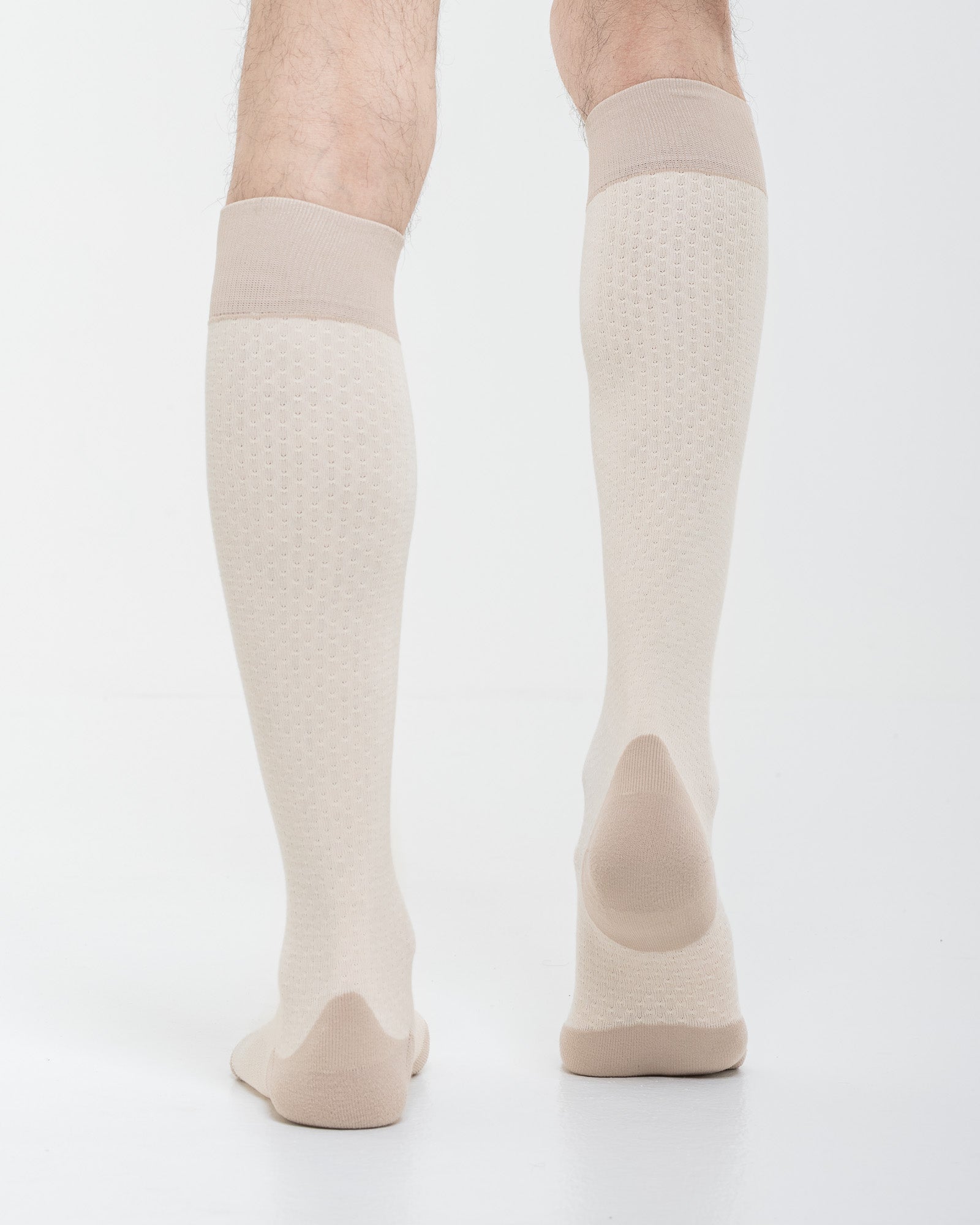 Cardo Radura Strata Lite Knee High socks in Dove, rear view showing the reinforced heel.
