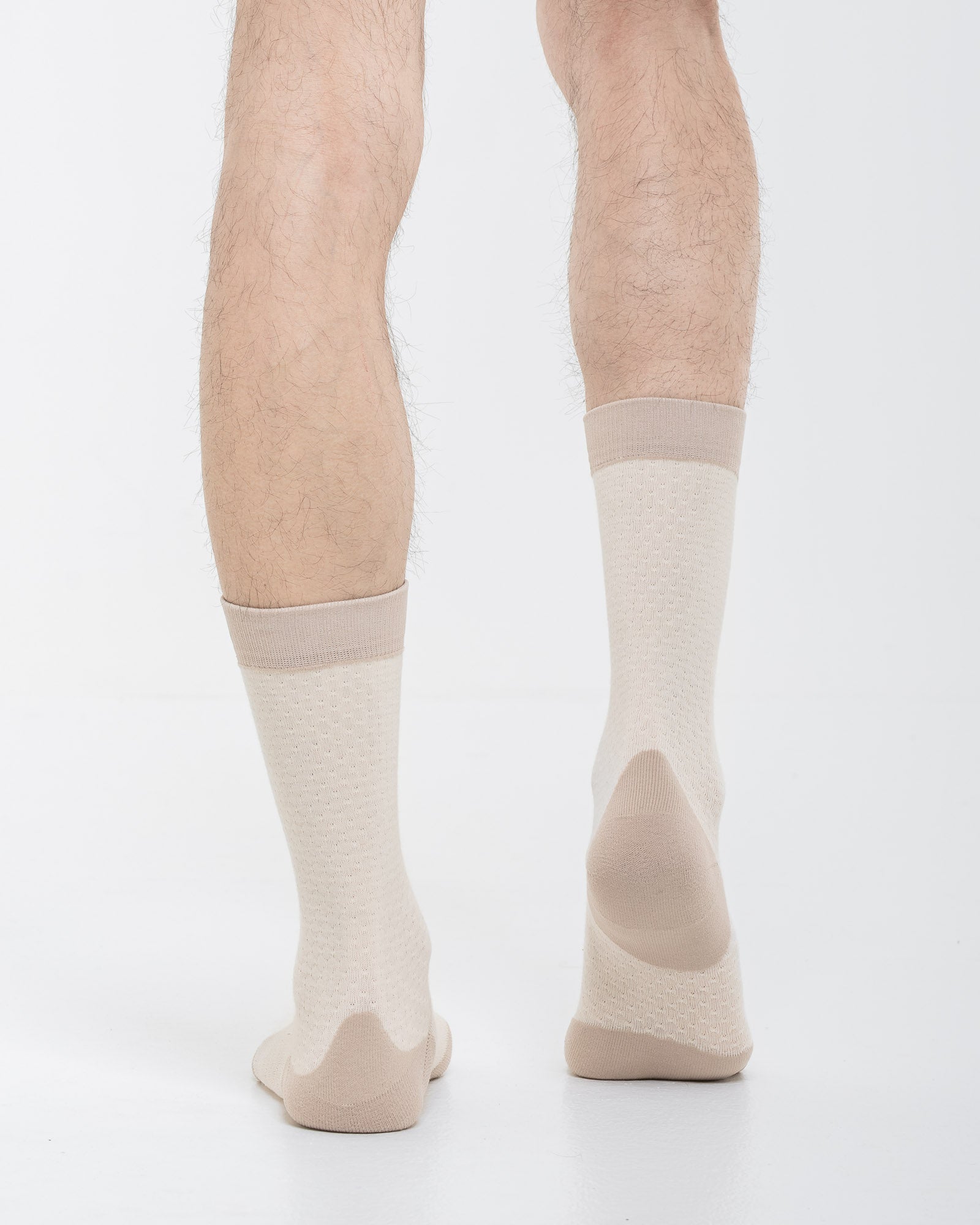 Cardo Radura Strata Lite Half Calf socks in Dove, rear view showing the reinforced heel.